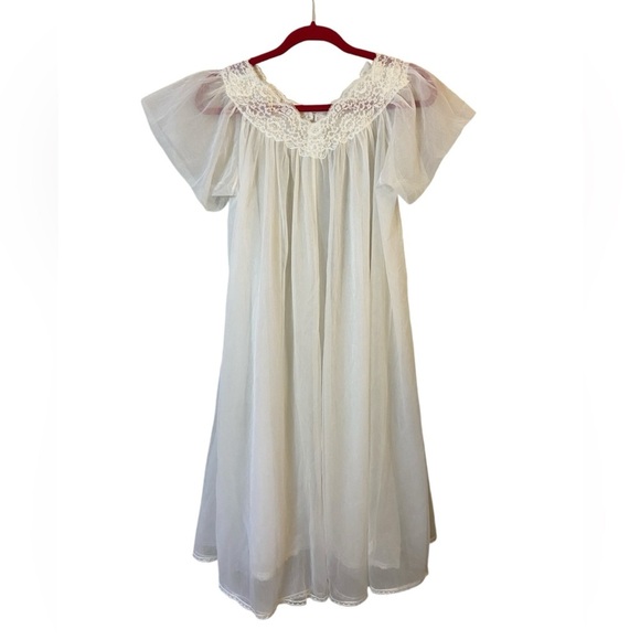 Vintage White Cream Embroidered Layered Peignoir Robe - Picture 3 of 10